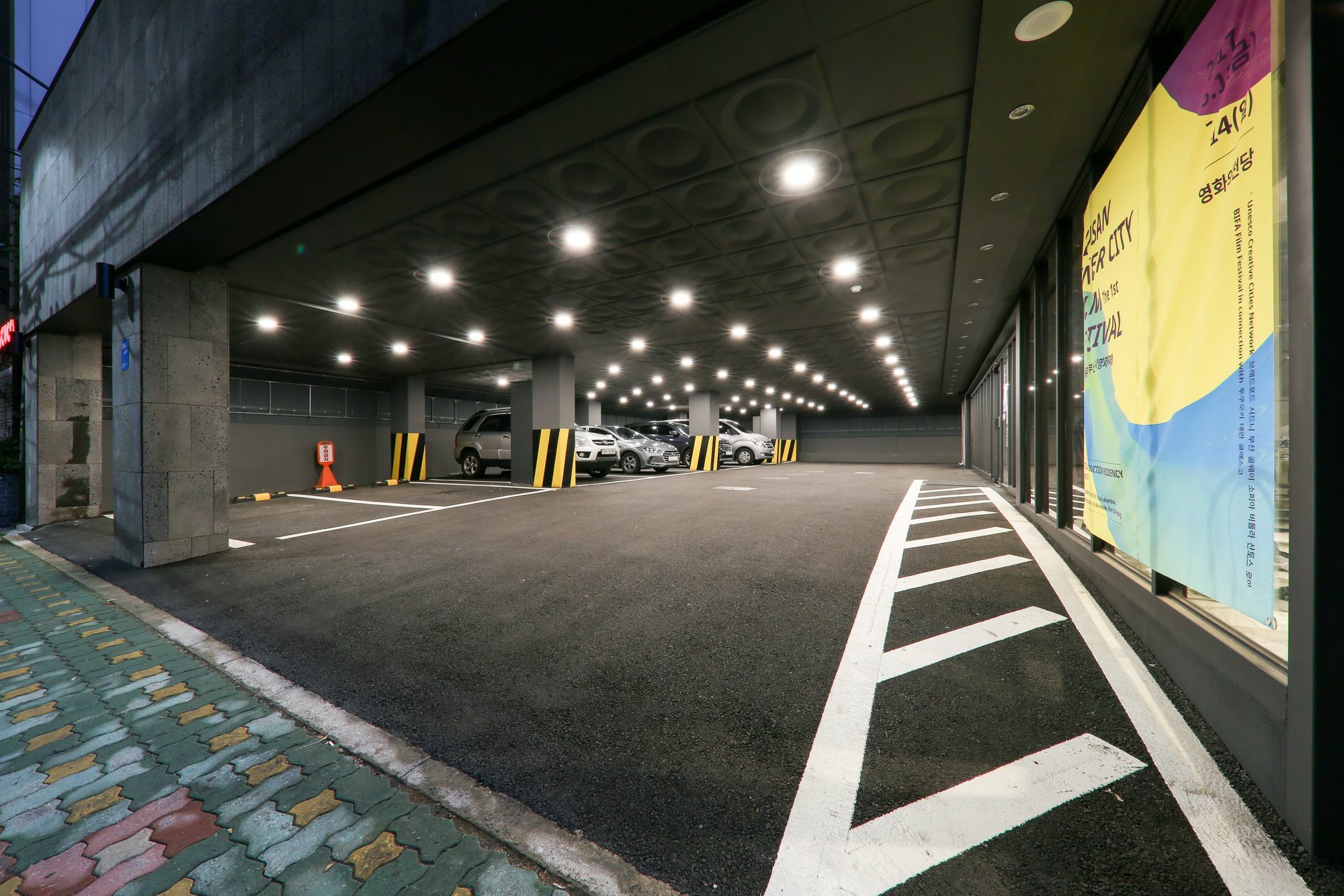 Bcent Hotel Busan Bagian luar foto